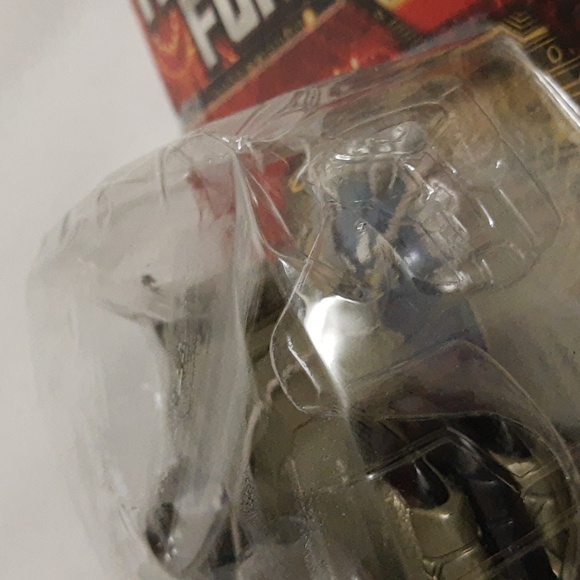 Transformers Scout Class Action Figure Backstop FACTORY SEALED w Box Damage - Picture 11 of 15